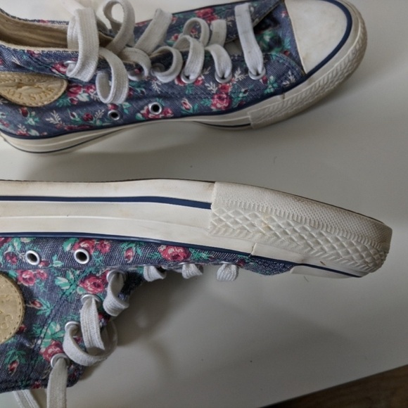 Converse Rose Floral High Top Chuck Taylor All Stars Sneakers - Picture 4 of 6